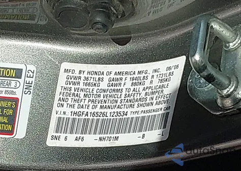 2006 Honda Civic Lx z USA, uszkodzony, nr VIN 1HGFA16526L123534